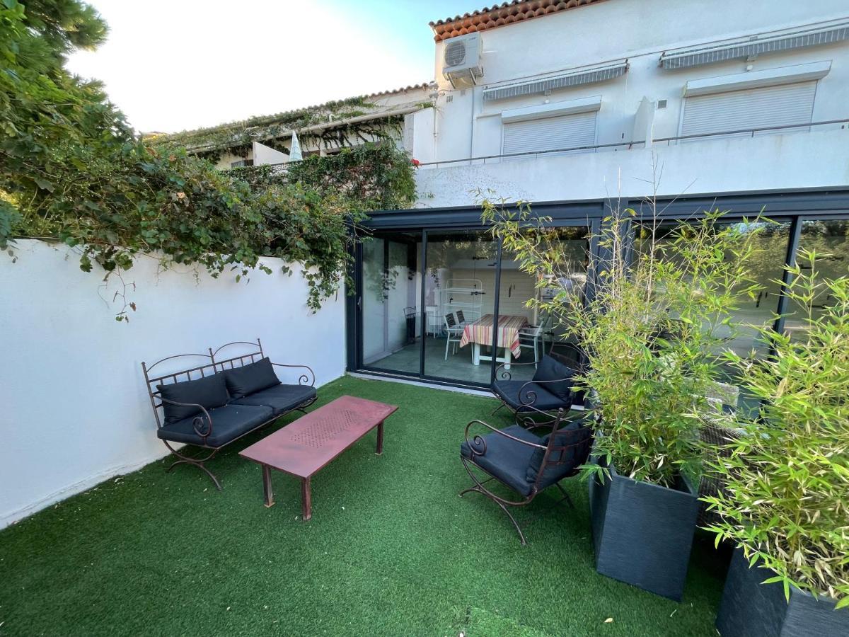 Residence San Paolisa Hyeres Exterior photo
