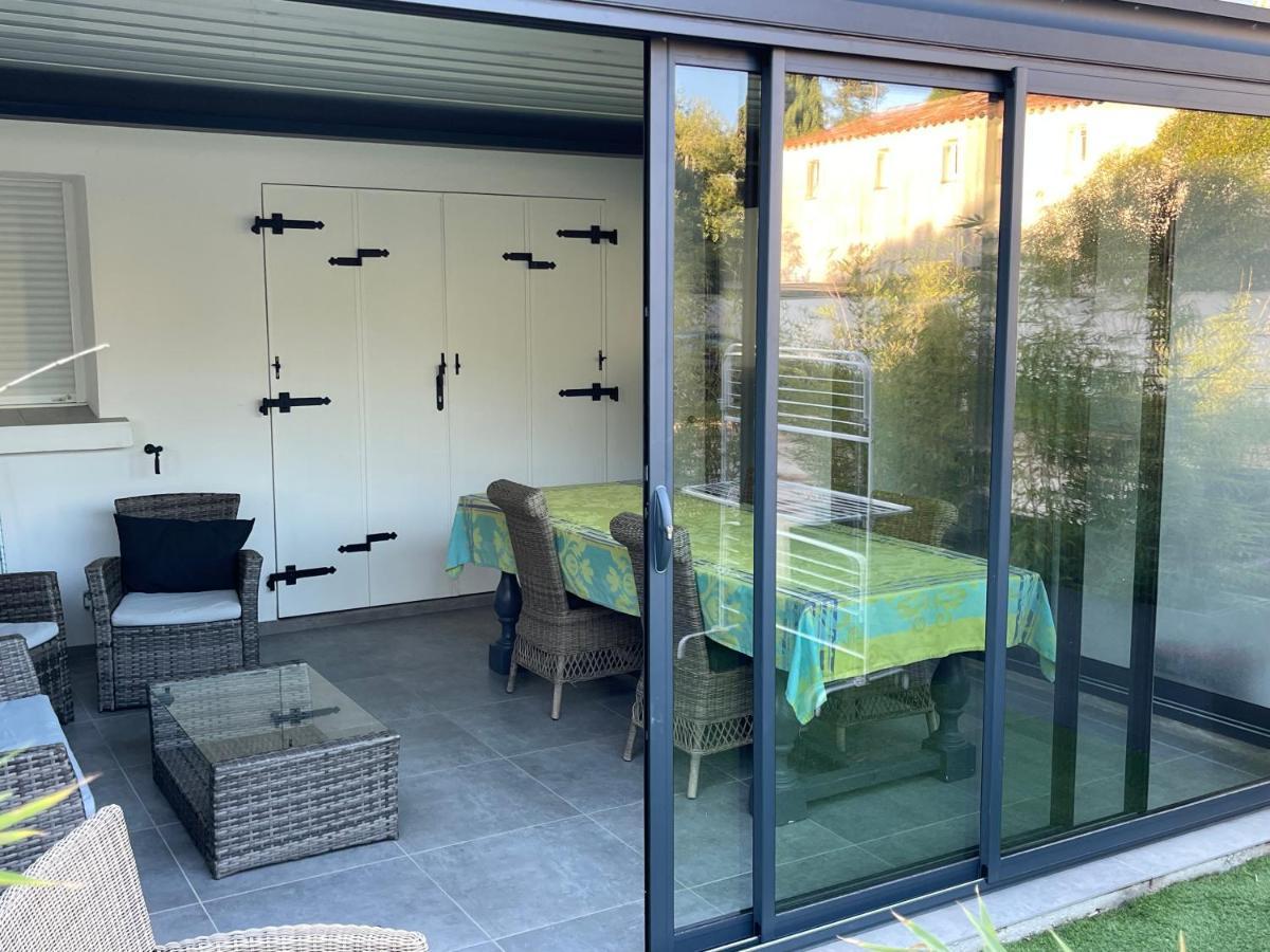 Residence San Paolisa Hyeres Exterior photo