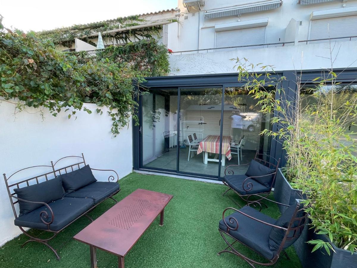 Residence San Paolisa Hyeres Exterior photo
