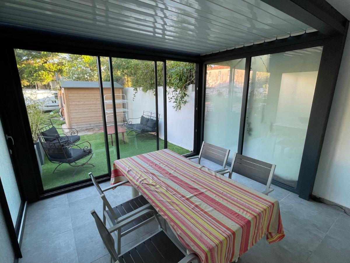 Residence San Paolisa Hyeres Exterior photo
