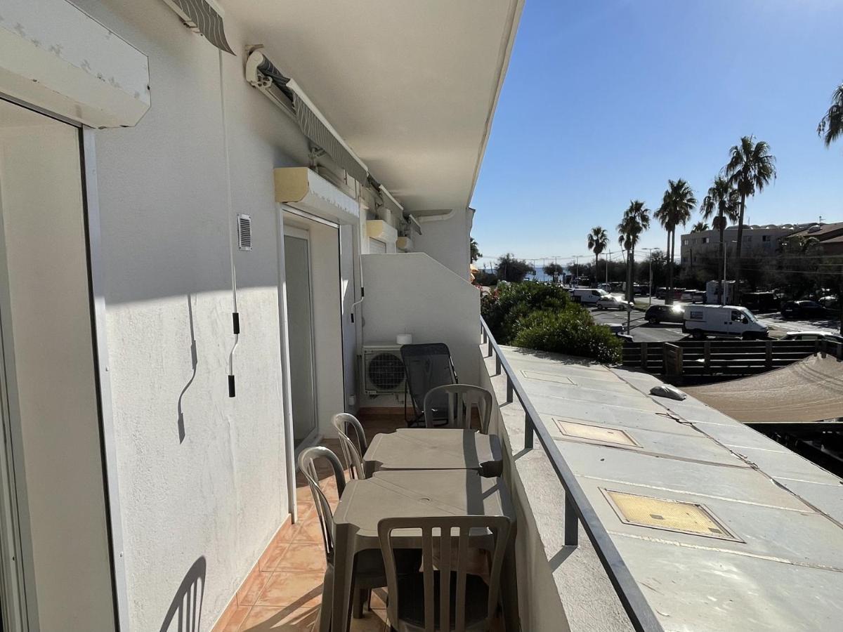 Residence San Paolisa Hyeres Exterior photo