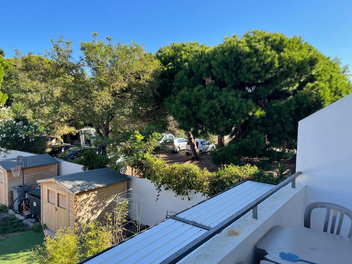 Residence San Paolisa Hyeres Exterior photo