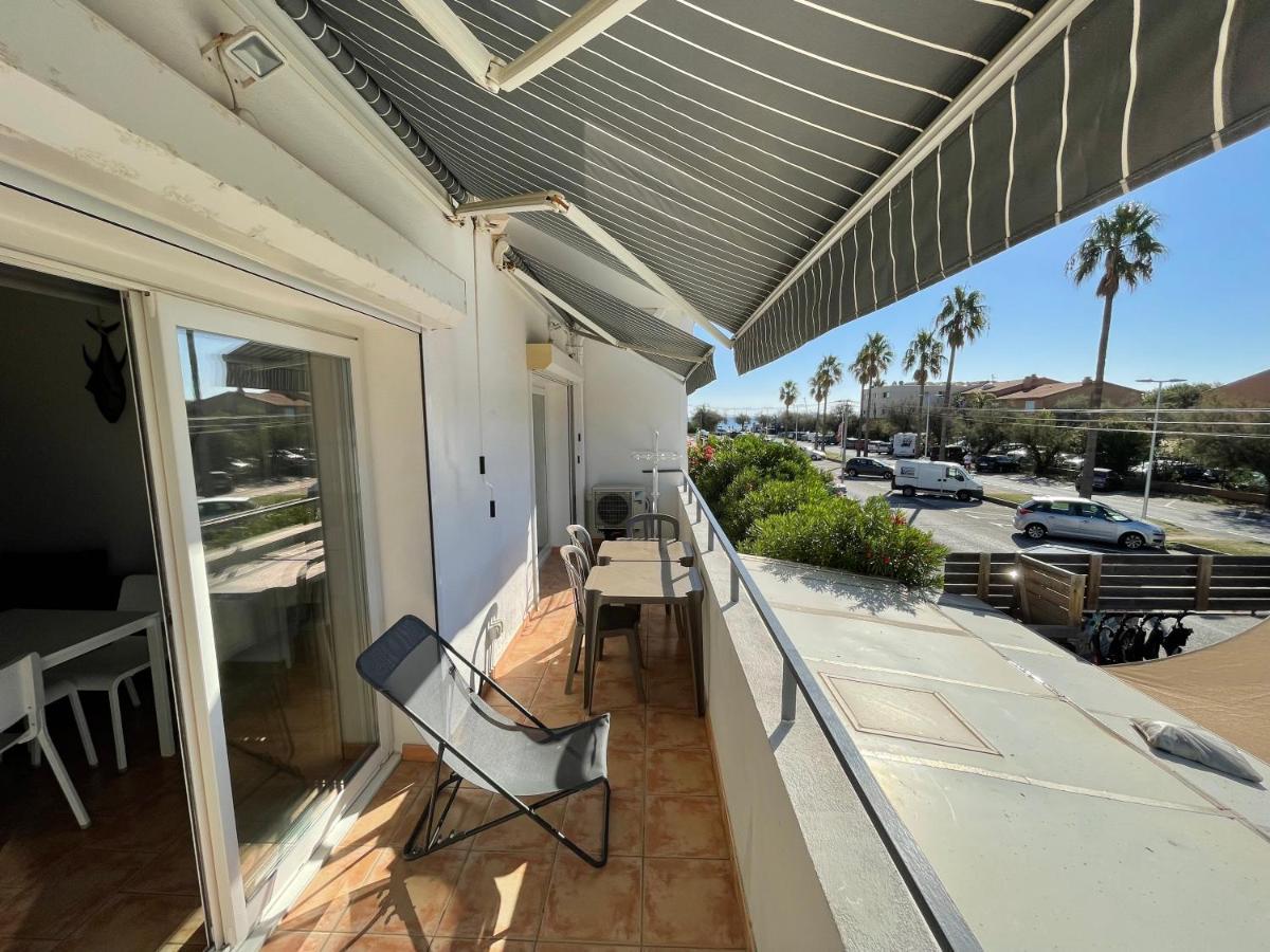 Residence San Paolisa Hyeres Exterior photo